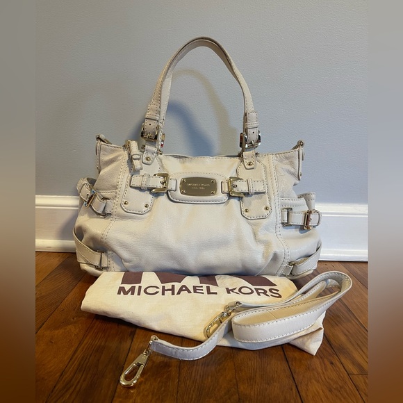 Beautiful Michael Kors Leather Crossbody Handbag with Dust Bag - Picture 1 of 7